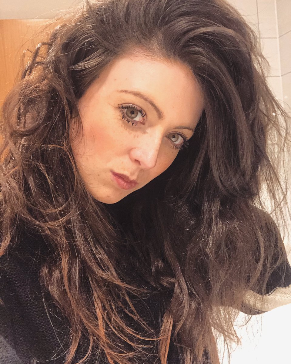 Season 2 of my podcast <a href="/dontdosmalltalk/">I Don’t Do Small Talk</a> 💬 will be released from Tuesday 17th March! 8 inspiring, hearty, juicy episodes about life (with some stella guests) to get you thinking &amp; talking💭Please SUBSCRIBE NOW! You can catch up on Apple podcasts &amp; Spotify if you haven’t already😘