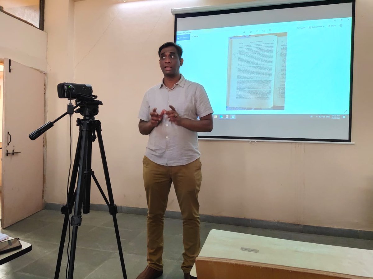 rchanakyapillai's tweet photo. Yesterday took a lecture on topic: 'Financial Model of Chanakya' for our second batch students of Masters in Leadership Science (MA-LS) department of Chanakya International Institute of Leadership Studies (CIILS).
#CIILS #Leadership #KautilyaArthashastra #Chanakya #चाणक्य https://t.co/Mfk7DgT3iQ