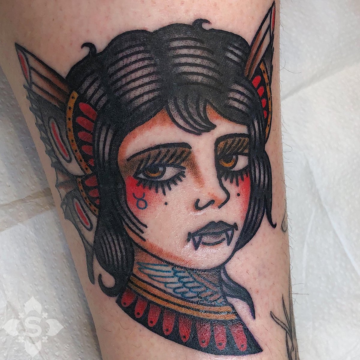 SaintSabrinas's tweet photo. Chase has an endless amount of characterized lady heads to tattoo! This one was done at the 2020 tattoo convention. https://t.co/7yxVP3OKVC