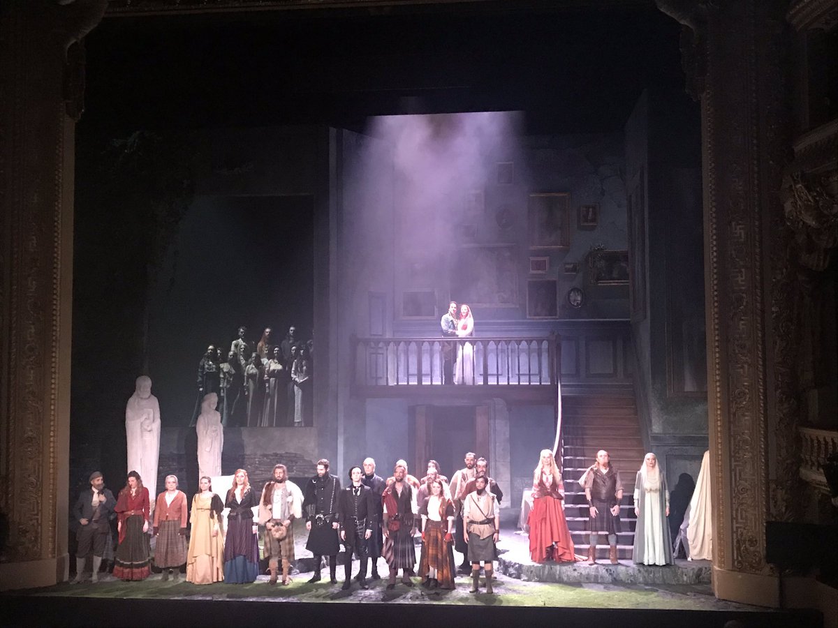 jessicafranck19's tweet photo. #LaDameBlanche #encore un #magnifique #spectacle @Opera_Comique #JulienLeroy #PaulineBureau #PhilippeTalbot #ElsaBenoit 👏👏👏👏👏#musique #opéra #culture #PARIS #sortiràparis https://t.co/PWii4JlJ7V