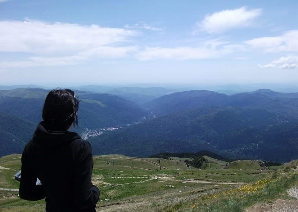 AnnemarieVentel's tweet photo. Up in the mountains ⛰
#mountainview #naturelover #magiclandscape #mountains #bluehorizon #lovefornature #peaceful #serenity #freshair #mountainside https://t.co/Ngclh8Suj1