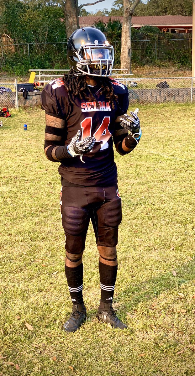 Nuskie2x's tweet photo. LOCKED 🔒 & LOADED 🤧🐍.....
#NewWeekSameGoal🤐
#LongLiveDreek👼🏾 #SelmaCityVikings⚔️ https://t.co/eIDww8oK5G