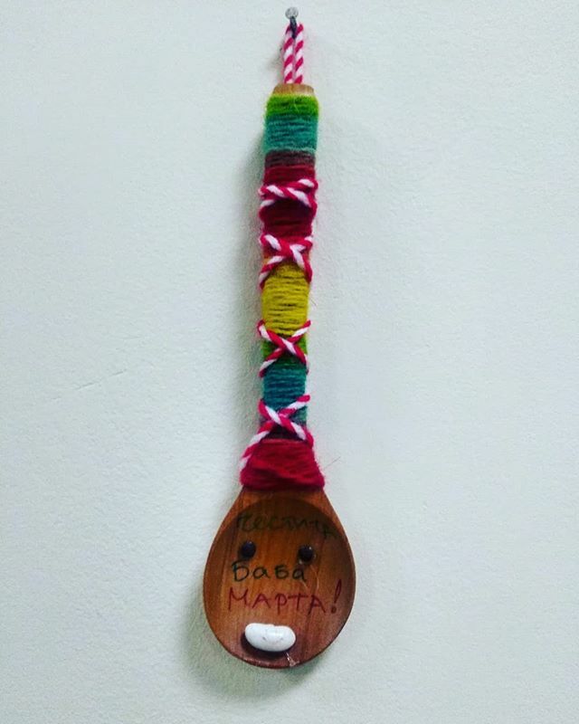 InitiaticV's tweet photo. Ce 1er mars est le premier jour du printemps dans de nombreux pays d'Europe centrale et d'Europe de l'Est.
L'occasion de célébrer de très anciennes traditions, comme ici avec baba Marta en Bulgarie
#1ermars #printemps #printemps2020 #roumanie🇷🇴 #bulgarie #initiaticvoyage https://t.co/YnKbqZpvz2