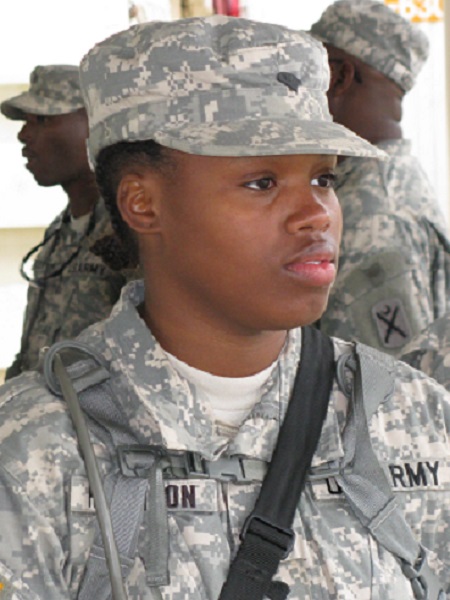 valorrun's tweet photo. Today we remember Sgt Simone Robinson, IL ARNG, 21, who made the #ultimatesacrifice on 1 Mar 09. #sheserved #honorthefallen #neverforget https://t.co/2L8LRSKjMx