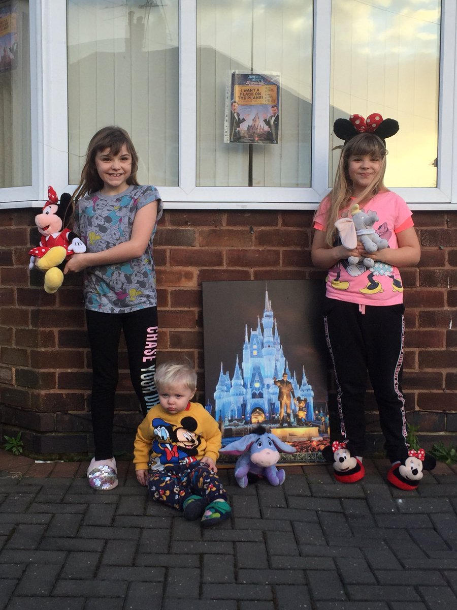 lestersarah04's tweet photo. Poster up in the window🐭🏰 fingers crossed 🤞🏻 #SaturdayNightTakeaway #iwantaplaceontheplane #antanddec #AntAndDecSaturdayNightTakeaway #itvcompetition #fingerscrossed #Disney @antanddec @itvtakeaway https://t.co/0VdZfi3HI9