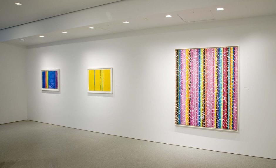 Alma Thomas (EEUU. 1891-1978)Enfrentada a dobles dificultades por ser mujer y afroamericana, Alma logra estudiar arte tras un periplo. Se convierte en representante del “Color Field”, estudiosa de Matisse y de los coloristas europeos, alma creó obras donde color y forma priman.