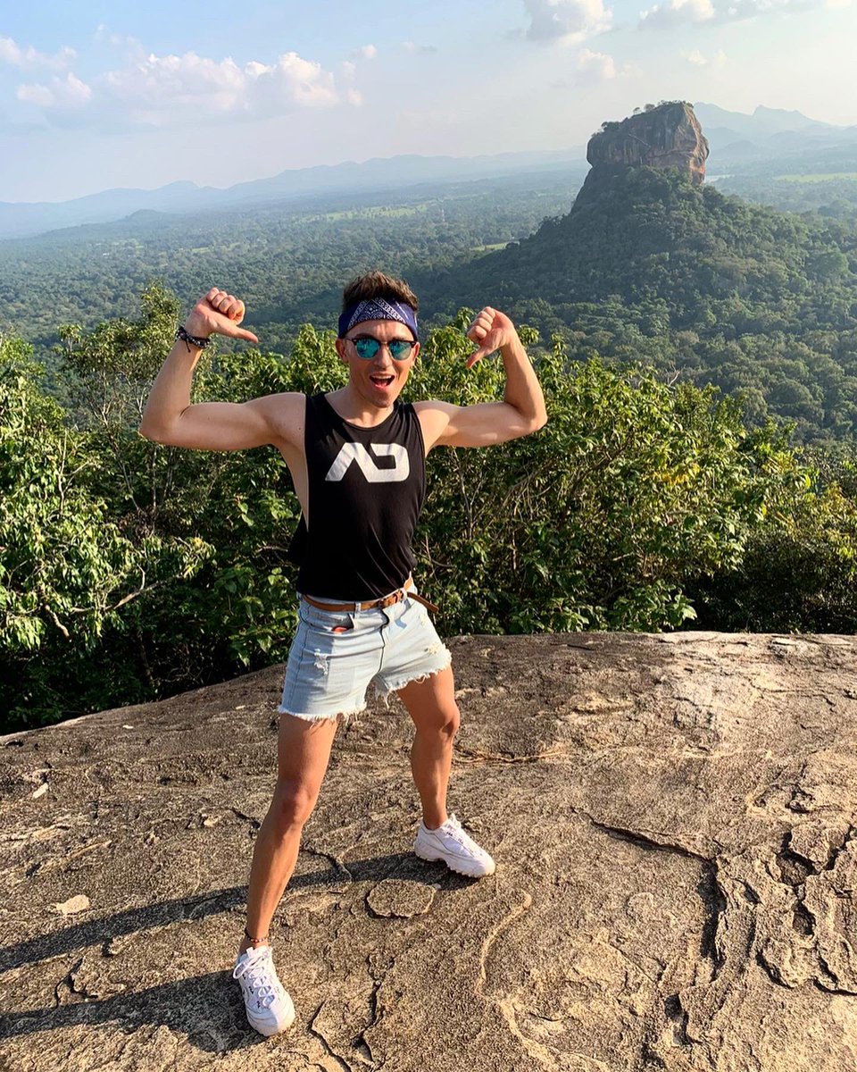 zwyczajnyboy's tweet photo. From the ruins of Polonnaruwa, through a charming safari, full of HEALTHY and happy elephants, to the most beautiful sunset on Pidurangara Hill #wordisbeautiful 
#srilanka #srilankatravel #polonnaruwa #sigiriya #safari #elephant #pidurangala #sigiriyarock #theview #beautifulview https://t.co/27P9ChkQSP