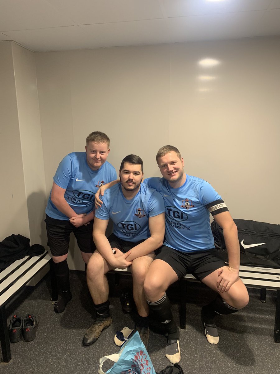 Captain <a href="/purdayg_96/">Purds</a> and club kit man <a href="/Holmesy1997/">Connor</a> showing <a href="/ConorPurnell/">conorpurnell</a> the ropes this morning.