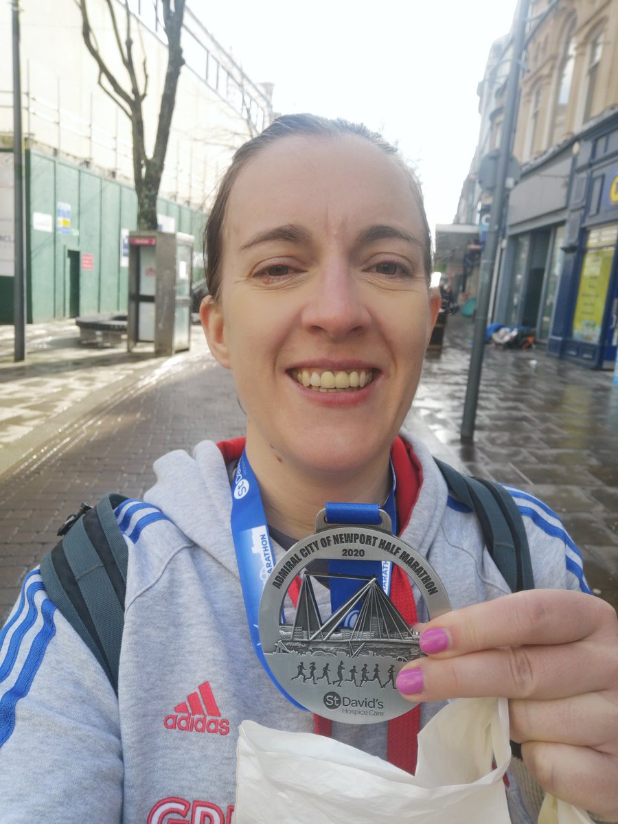 Helen_SJ's tweet photo. Really enjoyed @NewportHalf today! #running #RunThePort #HalfMarathon https://t.co/OOx2aAZPUq