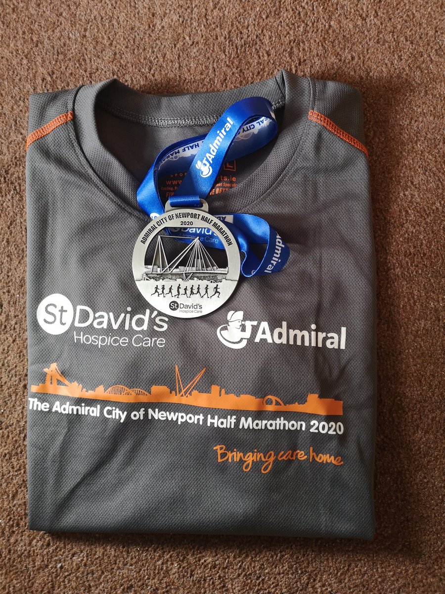 Helen_SJ's tweet photo. Really enjoyed @NewportHalf today! #running #RunThePort #HalfMarathon https://t.co/OOx2aAZPUq