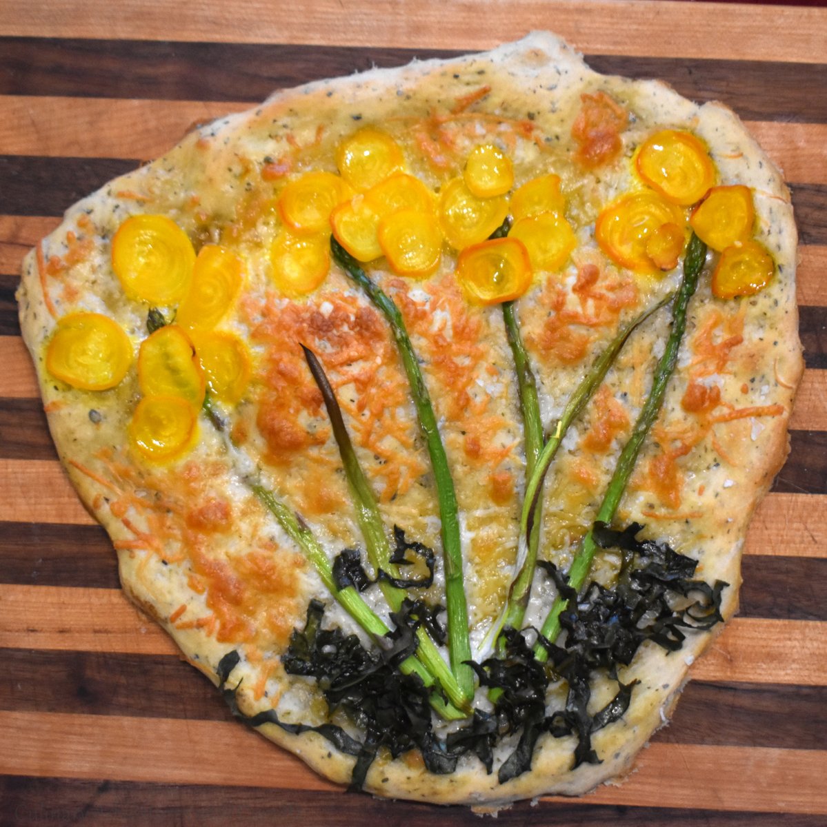 Culinary_Cam's tweet photo. Sunday brunch: flowering flatbreads with produce from @MelissasProduce. #RecipeTesting for #SpringOnThePlate. Recipe coming soon! #Sponsored #Ad https://t.co/bZY4hNiqUi