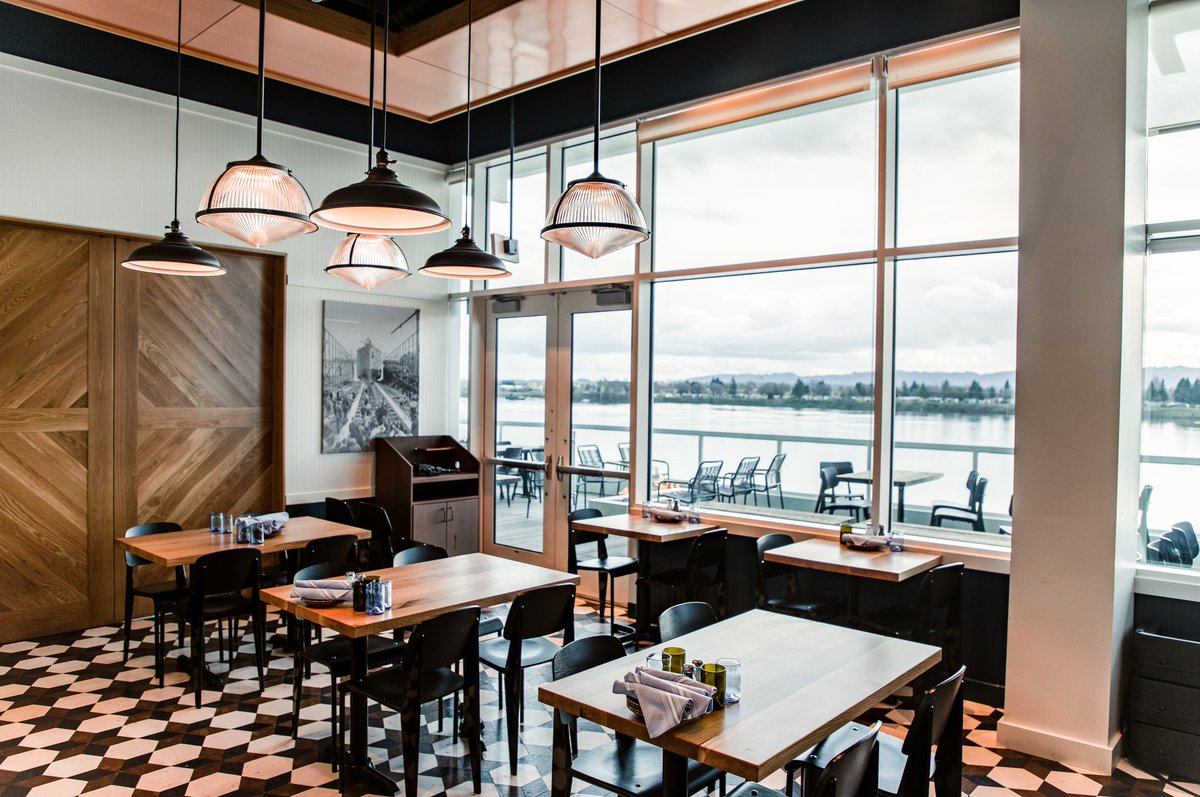 BarlowsPublic's tweet photo. Ready to book your next Private Dining experience? We've got you covered! 

Whether you're looking for a waterfront view for a bridal shower, or a wedding reception, a company party, or a birthday party, and everything in between; we've got you covered! https://t.co/2IF3xTbhgY