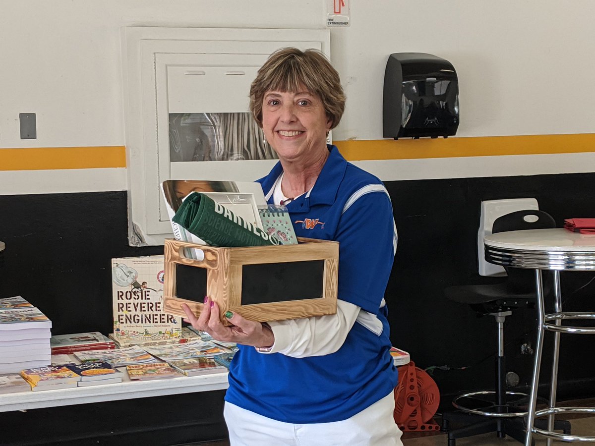 MrSorensen805's tweet photo. Congrats to our basket winners thanks to @BNVenturaCA at #LeapNLearn https://t.co/vVuwbtAfrO