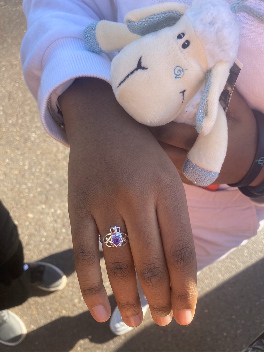 🇮🇪💋Europe Trip 2020 More Blarney Castle pics Beautiful day ! #woodwardway <a href="/WAMiddleSchool/">WA Middle School</a> <a href="/WAinternational/">stephane allagnon</a> <a href="/WoodwardAcademy/">Woodward Academy</a> <a href="/Moody612/">Nikki Moody</a> <a href="/Davis33Coach/">CoachRyanDavis33</a> <a href="/ACIStours/">ACIS Tours</a>