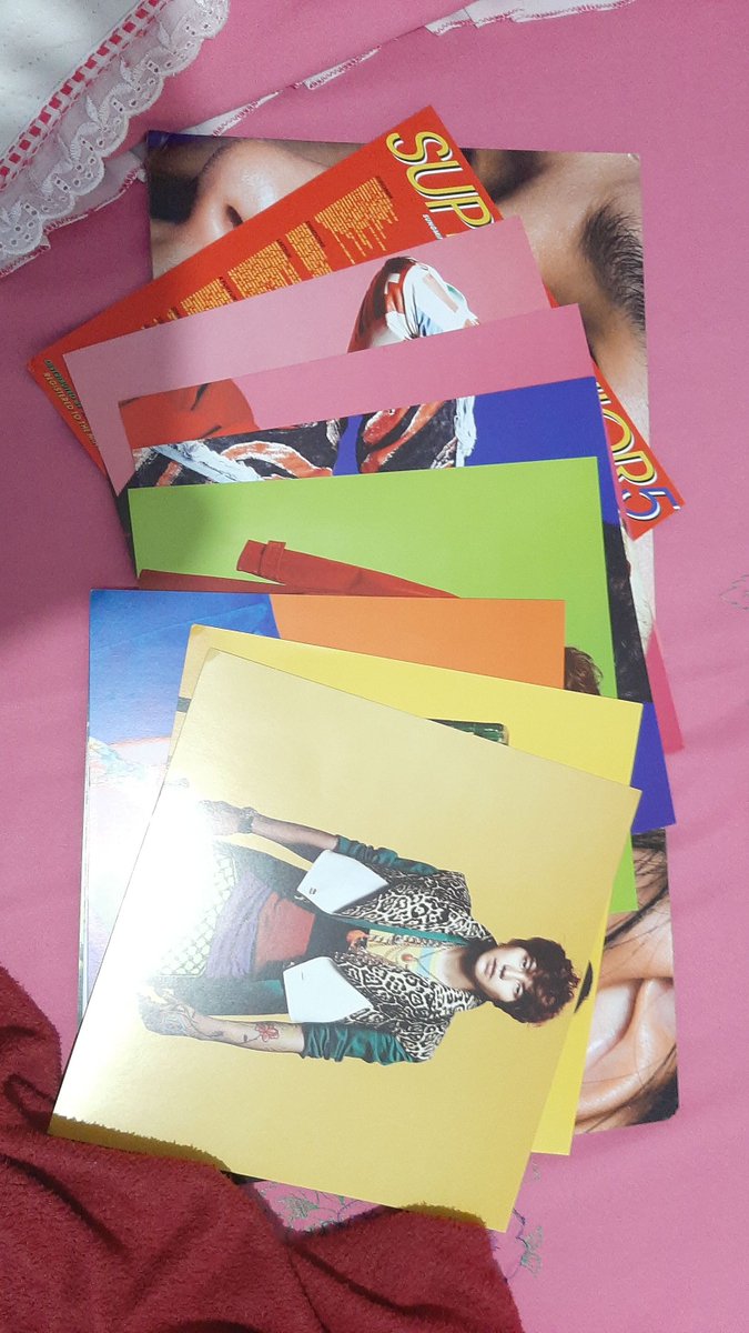 _HeyElf's tweet photo. Gente estou vendendo um Mr Simple do Sungmin. Vou deixar algumas fotos aqui, quem quiser mais só mandar mensagem no imbox...

R$ 120,00 (frete incluso) 

*Eu coloquei esse preço porque não consigo enviar a não ser por PAC! 
*Reservo por 4 dias
*Mando brinde https://t.co/YmEUdWc3px