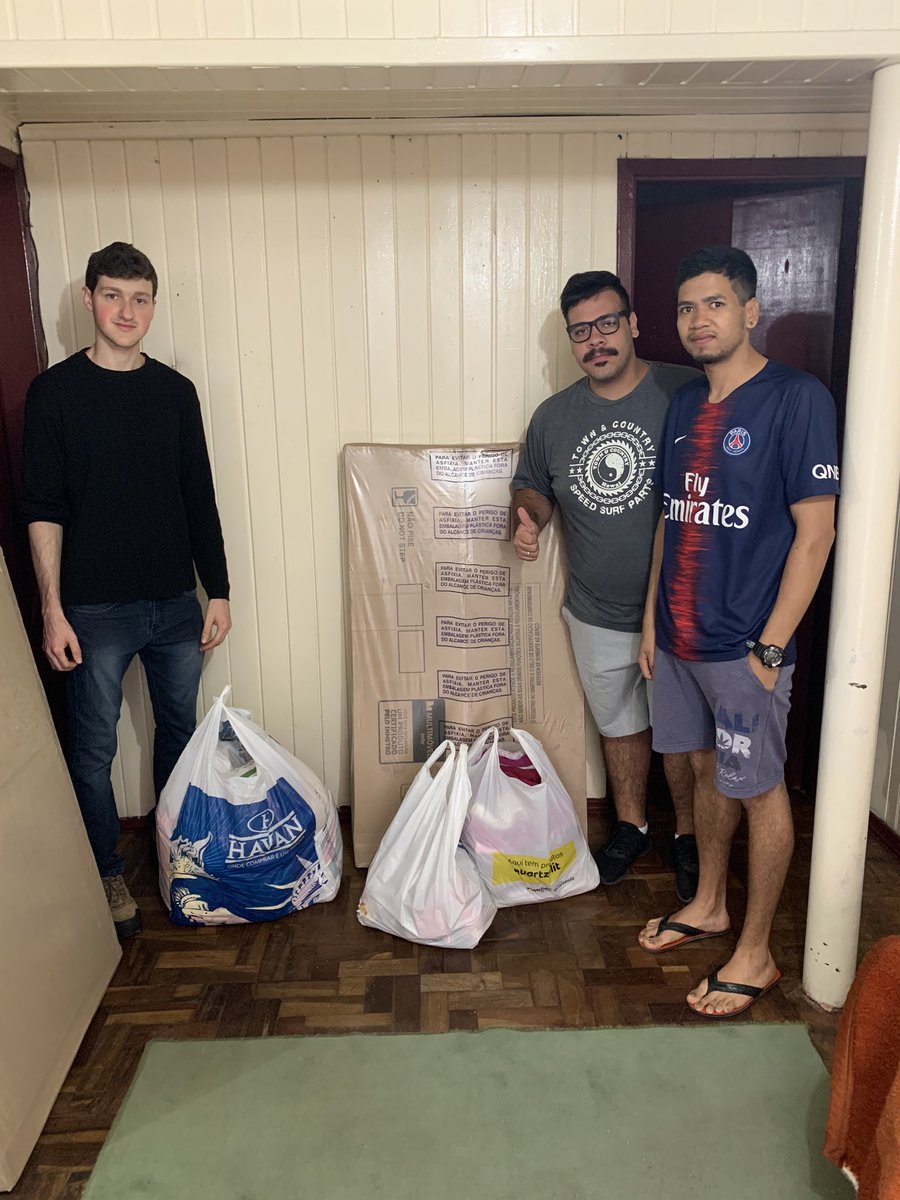 jpsdbbg's tweet photo. Neste sábado, a nossa juventude por meio do nosso Presidente @lucasrsilveira_ , nosso Secretário de Formação e Mobilização Política Douglas Dos Reis é nosso Líder de Causa Vinicius Busa, realizaram mais uma ação social ✅. https://t.co/170WqjigXq