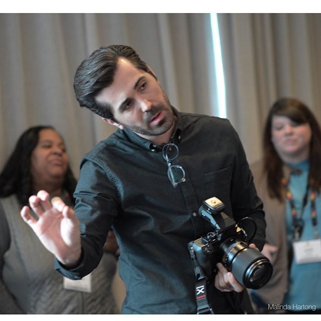 malindahartong's tweet image. @chrisknightphoto teaches #thedramaticportrait at @photoproexpo with @hollynoelangel @cassidynhill modeling

📸 instagram.com/p/B9NYXtXBkFd/ via tweet.photo