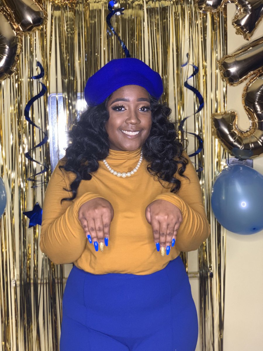 ___asiaa___'s tweet photo. Last night was magical, I entered a new journey with some beautiful people. Gained new knowledge and created great bonds. My friends and family made the night veryyyy special for me!! Thank you so much to everyone💙💛😊 Holy Trinity is here! https://t.co/U5MfjgggCa