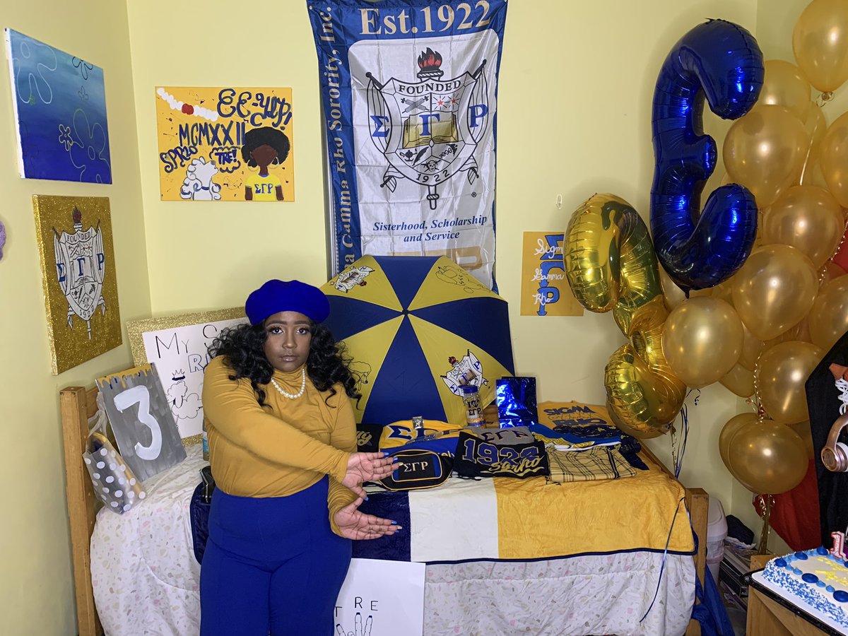 ___asiaa___'s tweet photo. Last night was magical, I entered a new journey with some beautiful people. Gained new knowledge and created great bonds. My friends and family made the night veryyyy special for me!! Thank you so much to everyone💙💛😊 Holy Trinity is here! https://t.co/U5MfjgggCa