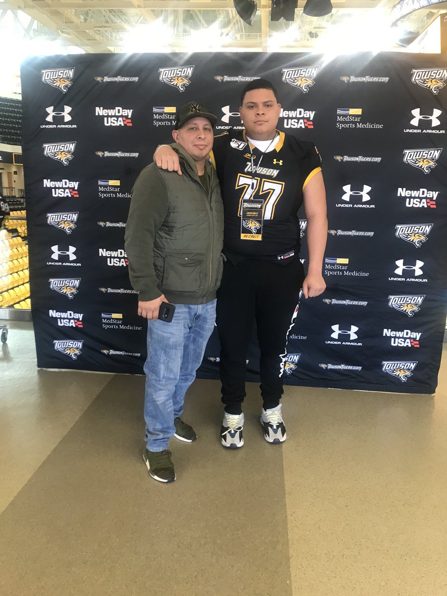 _OfficialJ's tweet photo. Had A Great Time On My Visit  #GoTigers! @Towson_FB @CoachBrownTU @CoachBroScott https://t.co/29rzoiMCsc