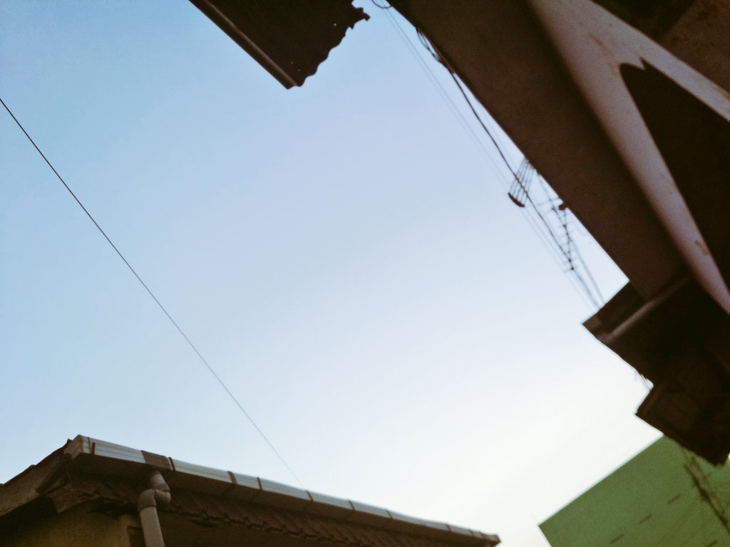 MirzaFikhar's tweet photo. Malam hanya mampir
Begitupun waktu waktu yang lain
Tapi bagian terindah
Ketika mentari masih menyinari
Dan udara pagi menyelimuti
Berhasil menenangkan
Dan menguatkan keimanan
Beruntung dan terpilih
Mereka yang dapat menikmati
Rahmat Allah di pagi hari
#celotehan https://t.co/6vDvWy6s5M