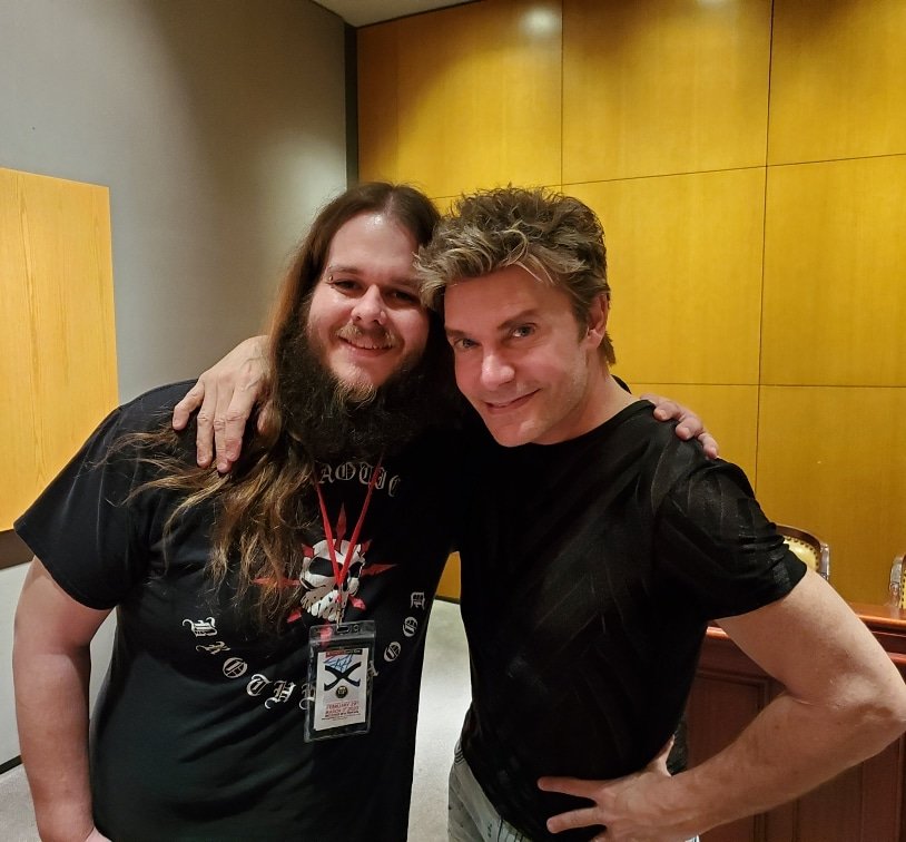 ComboCollect's tweet photo. I met legendary voice actor #VicMignogna at #KitchenerComicCon this weekend! He's such a nice guy &amp; genuinely loves spending time with his fans! Thanks for coming to KCC Vic you made everyone's weekend #legendary!
#ComboCollectibles #kcc #KCC2020 #comiccon #kitchener #BeLegendary https://t.co/VbURtmMCbw