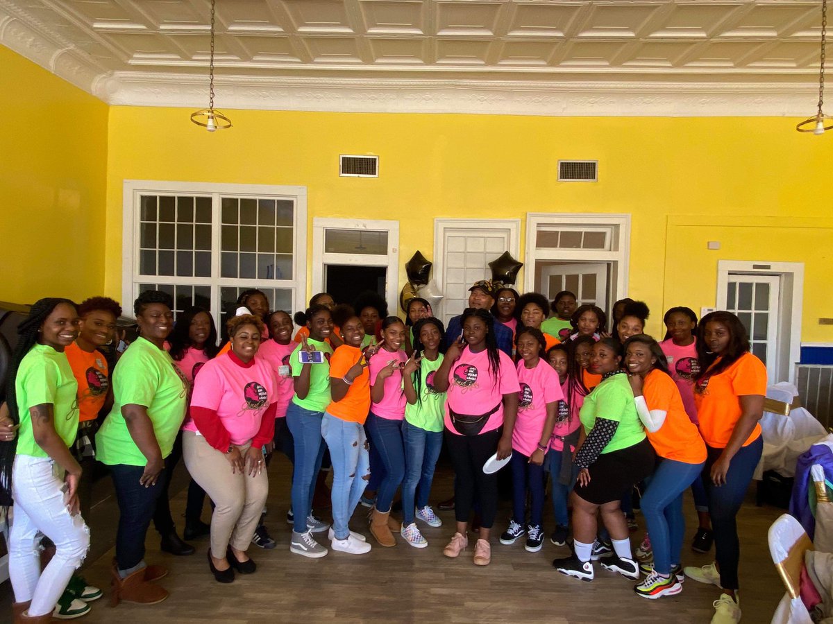 LetitiaDowling5's tweet photo. Excited to launch G.L. O.W. Girls an initiative to uplift and empower young ladies ages 12-17. We are glowing and growing. #denmarkstrong๐ช๐พ๐ช๐พ๐ช๐พ https://t.co/uNmH1cskPT