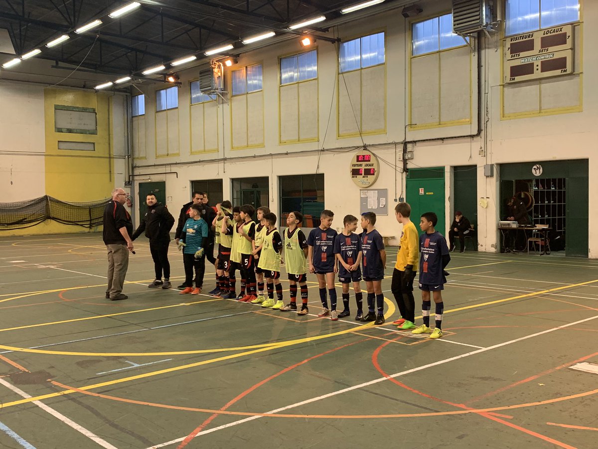 Tournoi à la Métare de Saint Étienne pour mes U11 ce week end ! 💪 
Déplacement  réussi puisque nous ramenons la coupe à la maison ! 🥇🏆
Nous finissons le tournoi avec 25 BP et 2 BC. Bravo à mes joueurs pour le contenu proposé qui n’est pas passé inaperçu du côté de l’ASSE ..😏