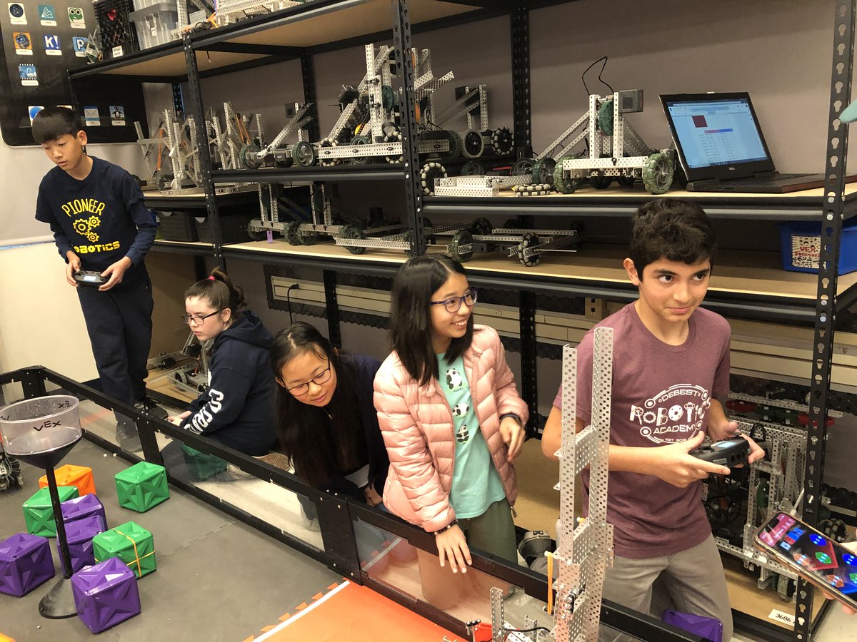 k_debest's tweet photo. The robotics team had a great day hosting a scrimmage with students from Pioneer middle school in preparation for the CA state championship next weekend. We are so grateful for our high school mentors who ran the event and helped our students! @PegasusSchool @PioneerWildcats https://t.co/Rz4jjJfCfM
