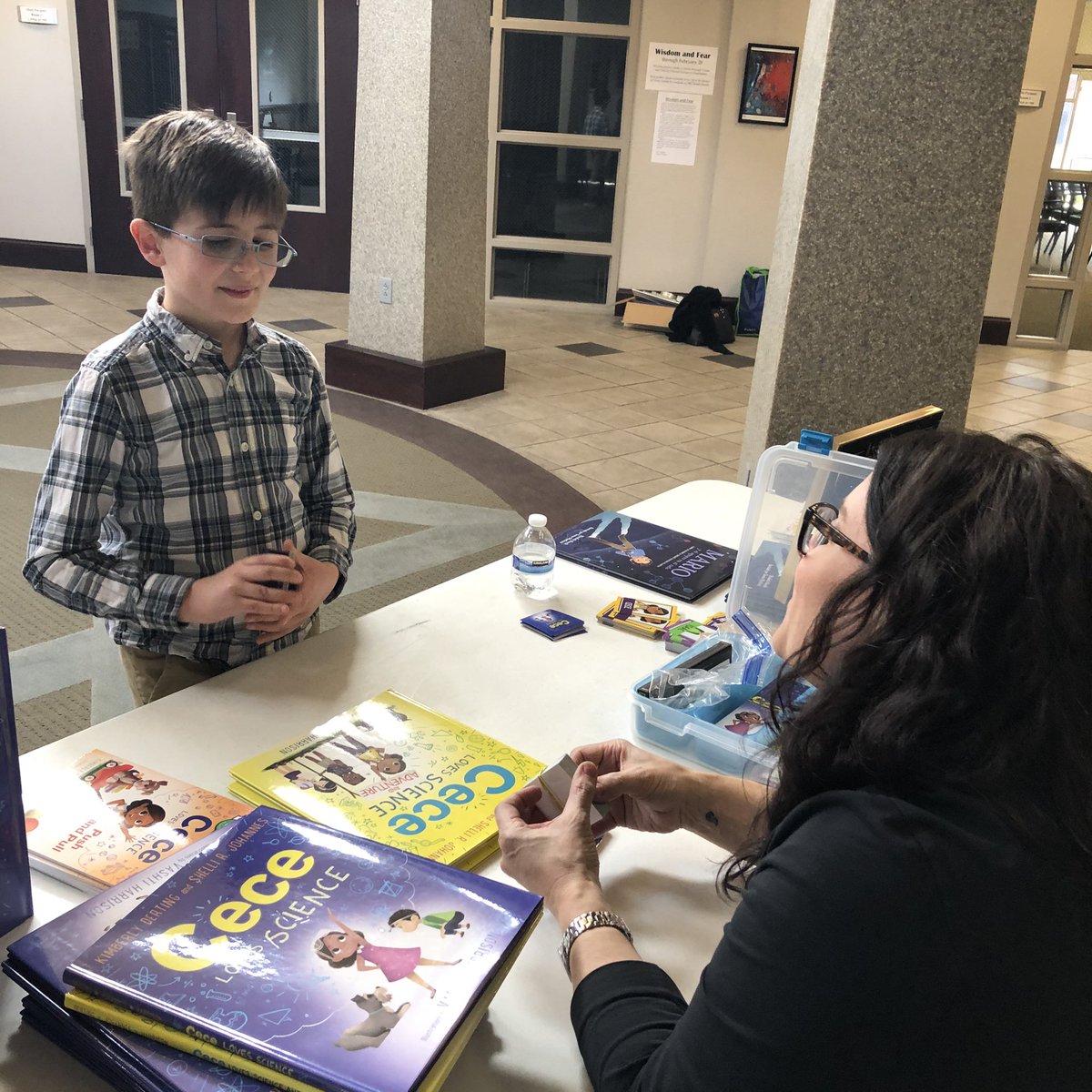 jill4olemiss's tweet photo. Thanks to @momsforsj for hosting STEM story hour with @srjohannes author of #CeceLovesScience and also Jewish Federation of Chattanooga for the space. The boy asked all.the.questions. about being an author. #authordreams #STEAM #KidsWhoLoveBooks https://t.co/KCmbUZCJ4f