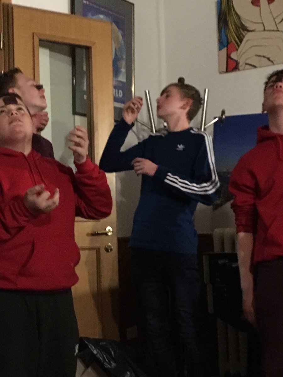 PPencelli's tweet photo. Everyone loves the chocolate game. #funnyfaces #messyfaces https://t.co/axPSnPcq0p
