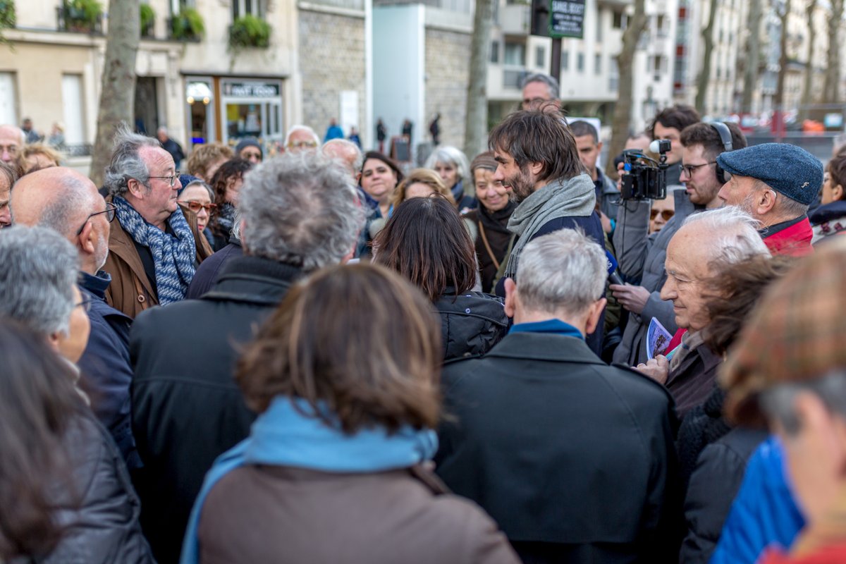 VillaniCedric's tweet photo. J'étais hier à la Fête des oiseaux sur l'avenue René Coty, dans le 14e, avec @isabellesaporta et nos colistiers @VillaniParis14. J'ai pu exposer ma vision aux habitants : stopper les travaux et reprendre un dialogue apaisé avec riverains, associations et conseil de quartier. https://t.co/prCXn64QqI