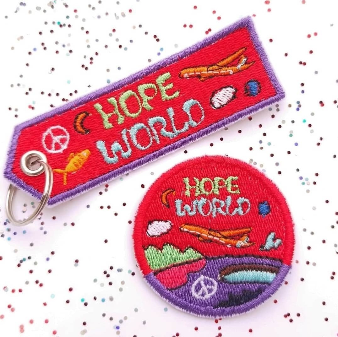 PeachyPatches_'s tweet photo. Hope World 2nd anniversary 🥰🌈🥺
°
#MadeInHopeWorld #2YearsIntoHopeWorld
#HopeWorld #sunshine #chickennoodlesoup #jhope #bts #hobi #daydream #CNS #kpop #kpoppatch #etsy https://t.co/tnDRJzk0e5