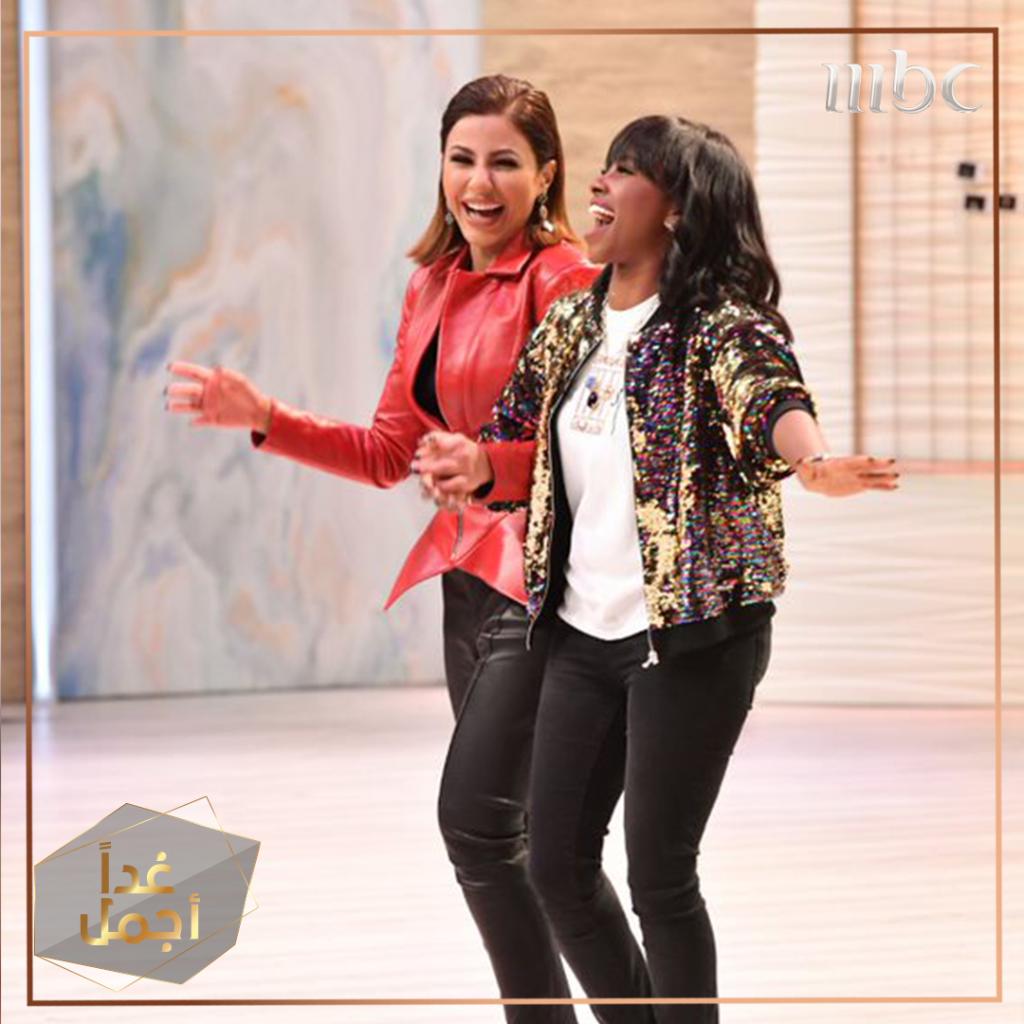 هناك لحظات تمر في حياتنا نتمنى لو نعيشها مجدداً ألف مرة.. “لحظة الضحك من القلب” لا تعوّض أبداً
#غدآ_أجمل
#MBC1