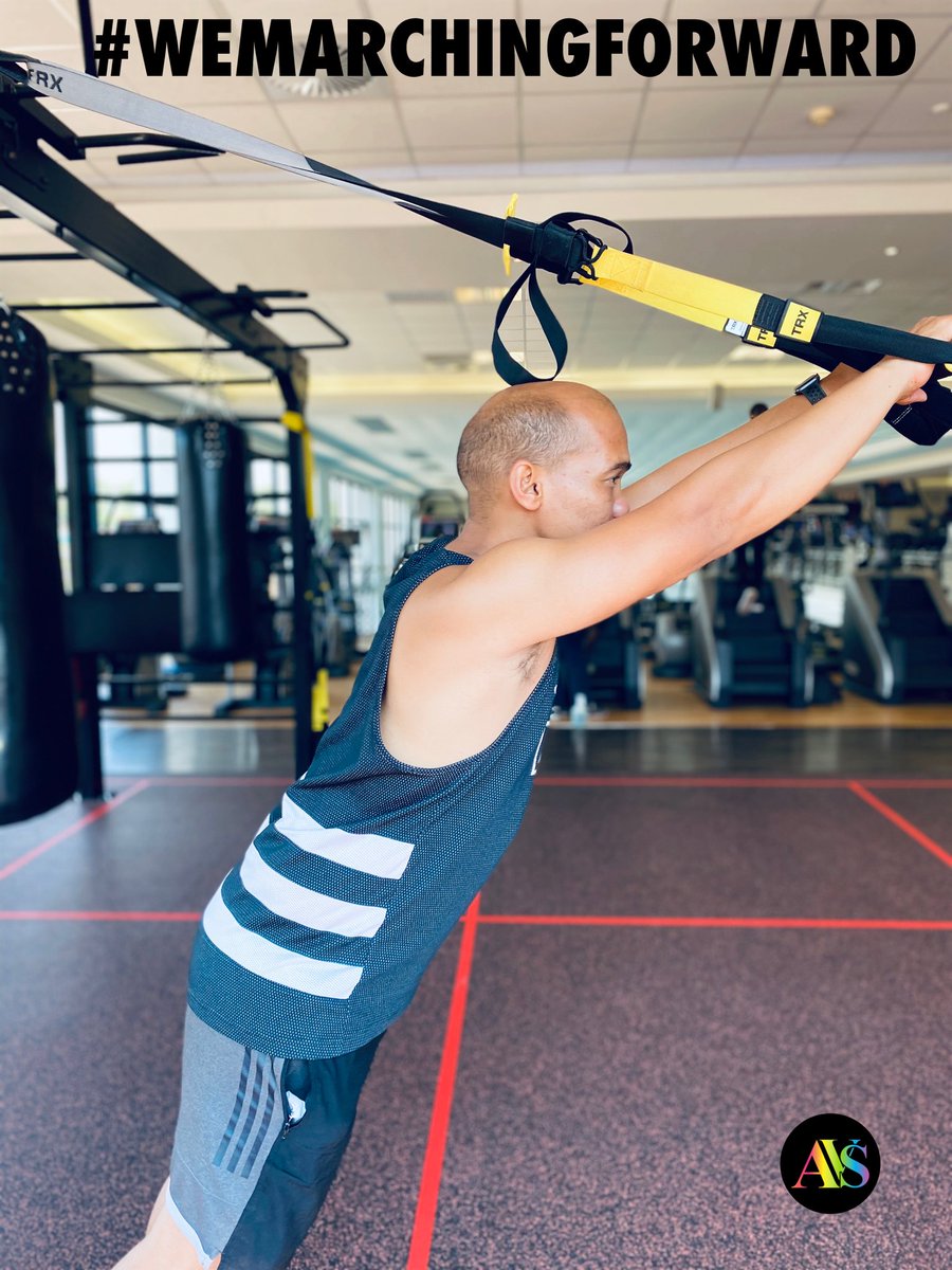 audas_vanschoor's tweet photo. #WEMARCHINGFORWARD
.
YOUR week STARTS ON SUNDAY EVE ✅
.
If you don’t get your mindset right now for tomorrow. You will take it into the new week and than you will have a average week

 #Gym #FetchYourBody2020 #90dayswithoutsugar2020 #Functionaltraining #AVSFITNESS https://t.co/8suOuCZEpR