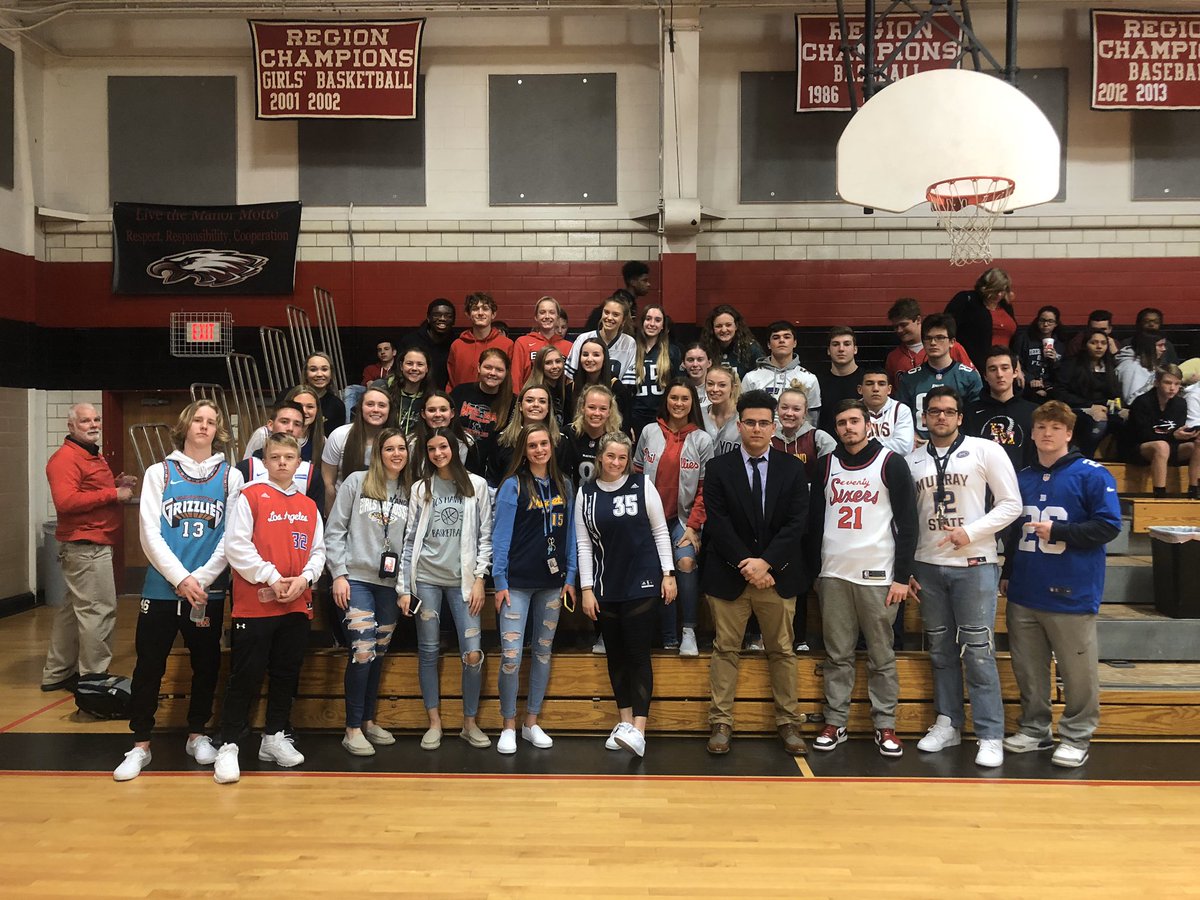 Eagles Student Section tweet media