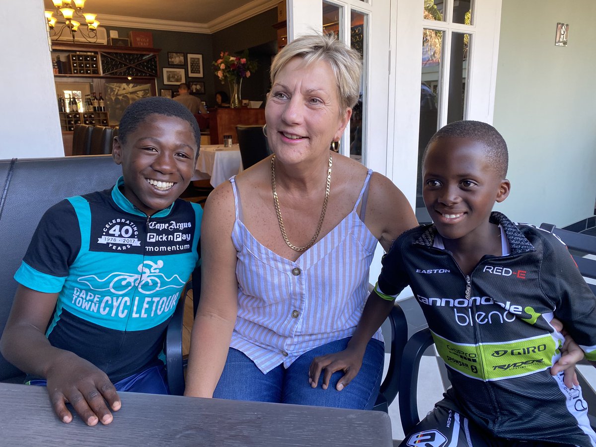 Minister Anroux Marais <a href="/Anroux_Marais/">Anroux Marais</a> chatting futures with some of our young riders at The HotChillee Cape Rouleur young rider prologue.