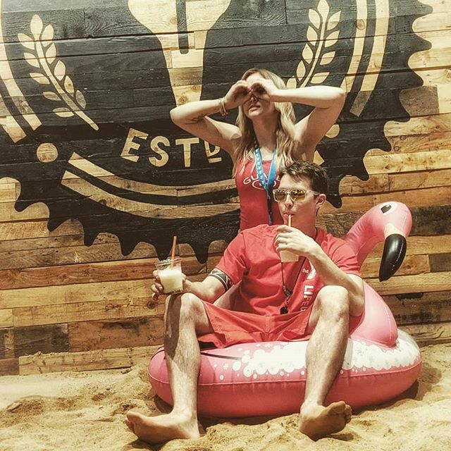Remingtonkotsu's tweet photo. Bae Watch 2020 #ifyoulikepinocoladas #sandalbar #onduty #beachvibes https://t.co/EQxTvZPe4L https://t.co/ALUIx6n7Bj