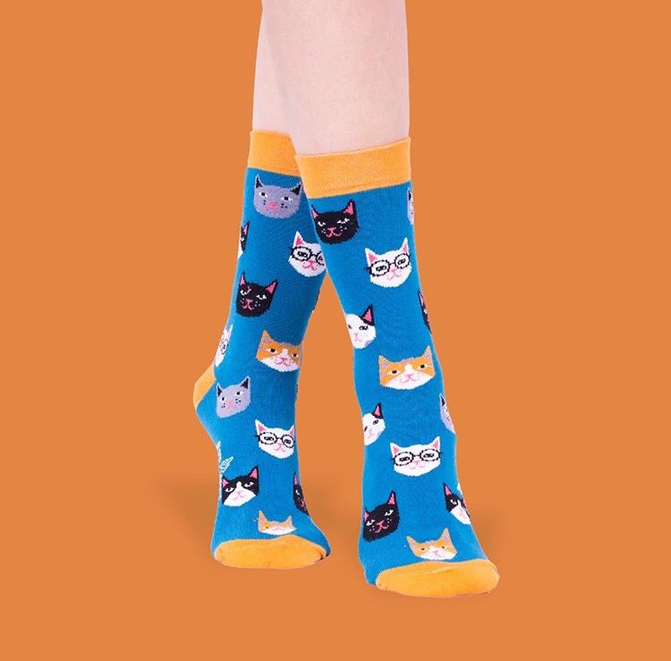 murashki_socks's tweet photo. Если Вы уже посмотрели «Дженьельмены» то точно знаете! У настоящего царя зверей и носки царские! И никаких сомнений! https://t.co/Y4ZPjXLxhv