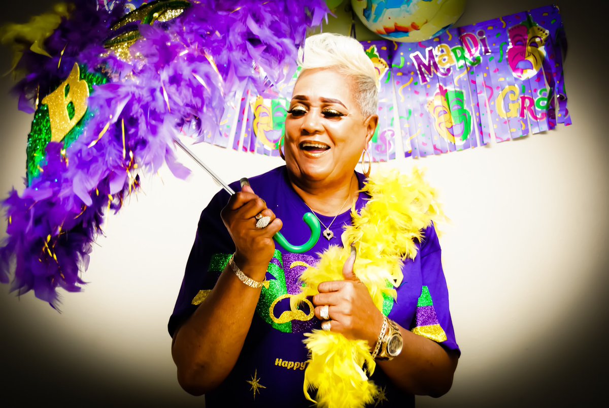 KreationsIn's tweet photo. Mardi Gras PhotoShoot #photography #photographer #day #photographylovers #freelancephotography #freelancephotographer                     📸: KIMPhotography https://t.co/ciS4biqC8D
