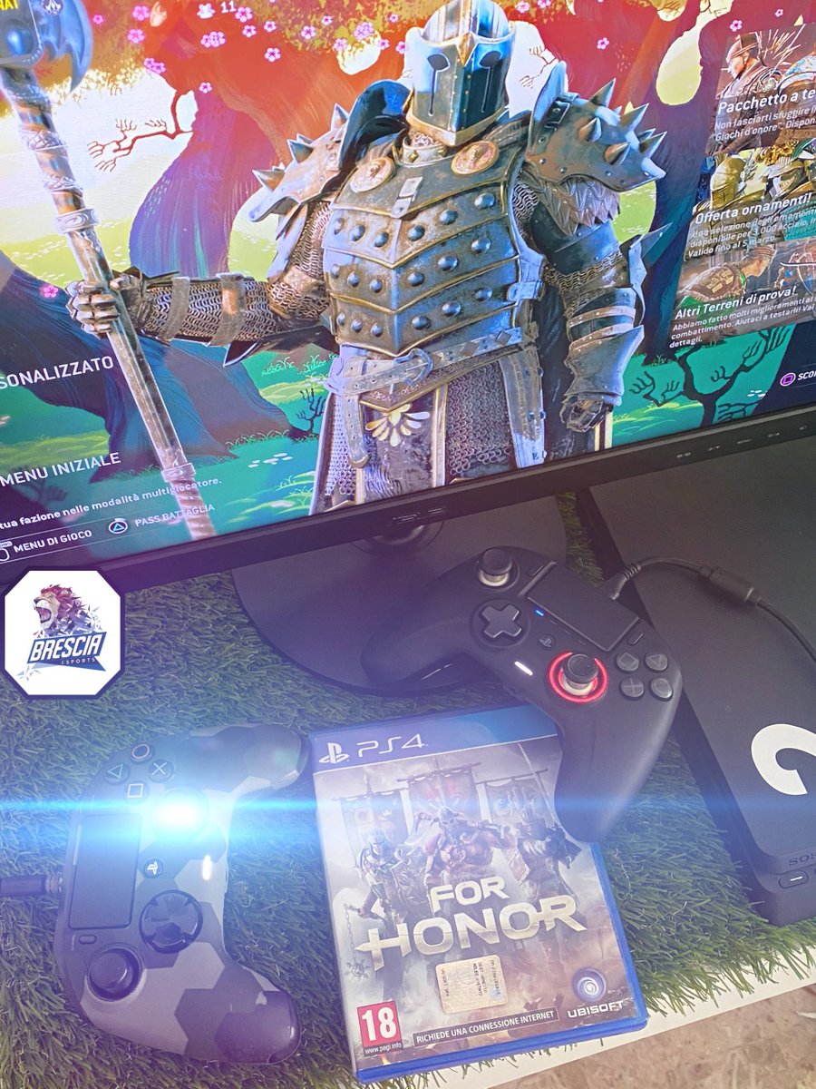 Brescia_eSports's tweet photo. ⚔️ FOR HONOR & NACON ⚔️
Ciao Leoni!
Ecco il nostro #team #esports che svolge la sua sessione di allenamento con gli amati #naconrevolutionprocontroller
Forza ragazzi! 💪🏻
Go Brescia! 🦁
#HearOurRoar
#goBrescia
#SiWeGO
#radiobruno
#macron
#qompleto
🔥#RevealYourSkills https://t.co/s3TyT9ynI7