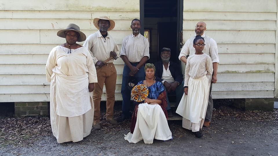 PNS_News's tweet photo. The #SlaveDwellingProject organizes sleepovers & campfire conversations at slave cabin sites across the US, & will be hosting an overnight event at Oxmoor Farm in #Louisville this May.
https://t.co/zvOeOkCBGj https://t.co/ybCSe2HbJ8