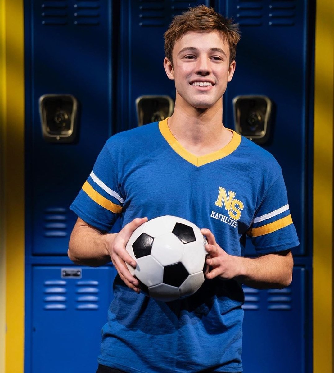 AidenKDeVaux's tweet photo. Senior Year Lulu 😜😏 https://t.co/ZlS36jjk6x