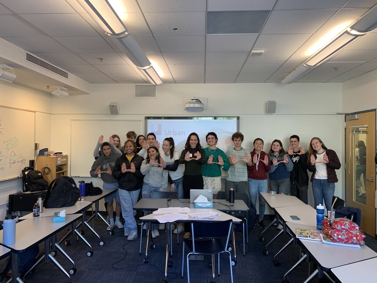 AgathaBacelar's tweet photo. We're knocking on doors and visiting merchants and businesses; we've also spent a lot of time talking with students. Only some of them will be voting age this Tuesday, but all of them will vote someday. It's never too early to start listening to the future.
#AgathaForCongress https://t.co/Ea5aBfgGsQ