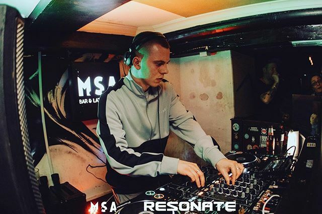 ResonateGlobal's tweet photo. Resonate: D&amp;B Sunday Sessions @musicslashart / MSA, Newcastle 📸
.
.
#resonate #dnb #sunday #sessions #musicslashart #msa #ncl #newcastle #dj #mc #producer #underground #music #art #culture https://t.co/4bPHhcZtTs https://t.co/UvWsFCrzwr