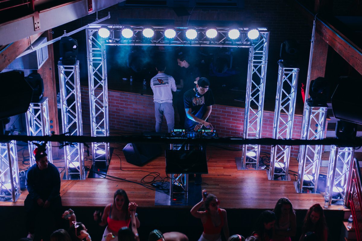 archstreet's tweet photo. ❤️Last night's 𝘚𝘦𝘤𝘰𝘯𝘥 𝘊𝘩𝘢𝘯𝘤𝘦 𝘍𝘰𝘳 𝘓𝘰𝘷𝘦 high school dance was amazing! Thanks to all who attended. s/o to our lineup of DJs and crew for hosting a successful event! https://t.co/mVwXcwYpX6
