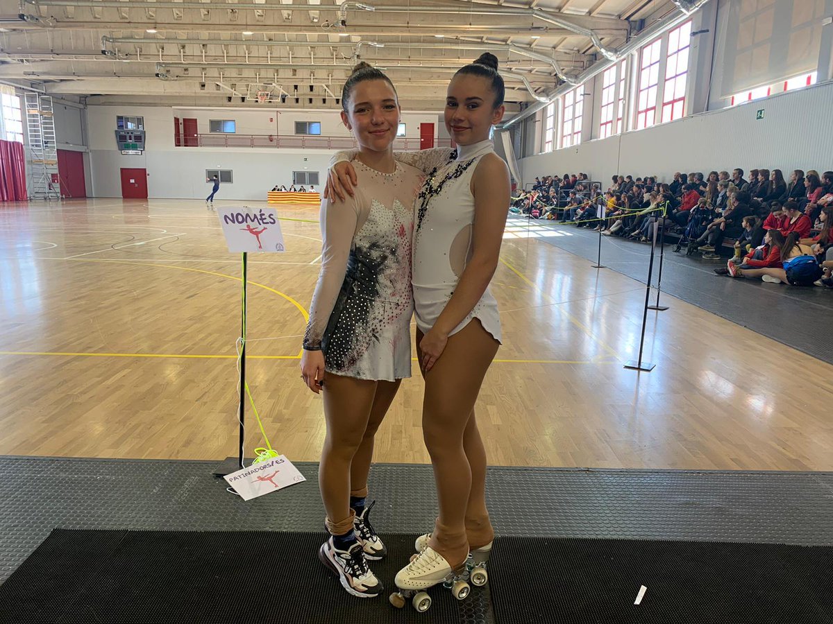 CPCArtistic's tweet photo. Aquest cap de setmana hem participat a l'Open d'Hivern de Categories Lliure celebrat a Mont-Roig del Camp.
Resultats:
Noa Fernandez 8a Cadet B
Ana Isabella Arias 9a Cadet B 
Mireia Raventòs 14a Cadet A 
Laura Planas 8a Junior A
Bruna Uche 2a Sénior B 
@CPCArtistic @CEsportiu https://t.co/iGZOIhTbO2