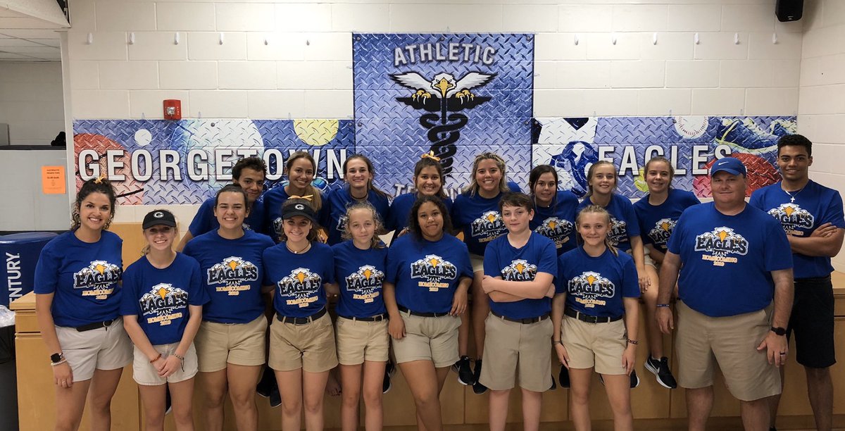 averyblackk's tweet photo. Happy National Athletic Training Month!! <3 So happy to be apart of such an amazing program! @GHSTrainers #ATproud2020 #ATinGT2020 #BSWHsupportsATs #NationalAthleticTrainingMonth #NATM2020 @HealthyAthlete2 https://t.co/X6y16RODOc