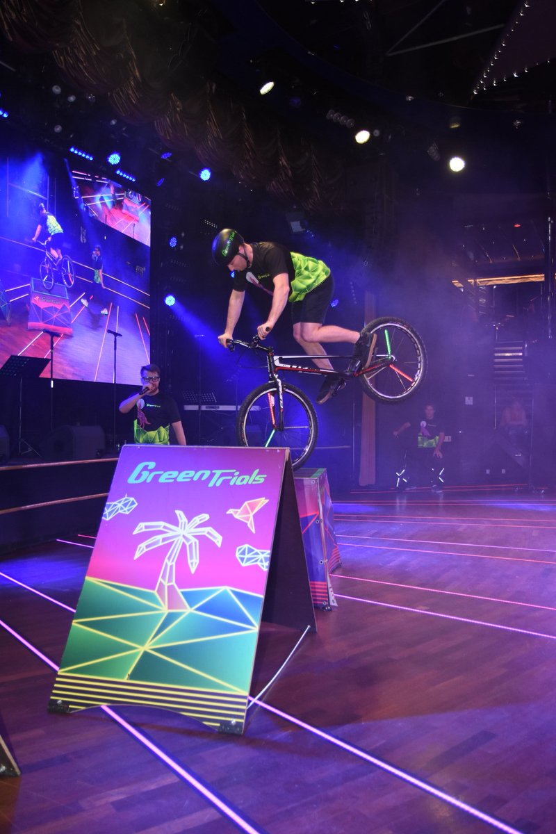 Pēdējais šovs uz <a href="/tallink/">tallink</a> kruīza kuģa! Viennozīmīgi lieliska pieredze 👌 Nevaram sagaidīt, kad brauksim atkal 👀 #greentrials