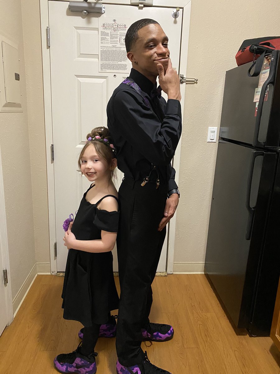 Our first daddy daughter dance was 🔥